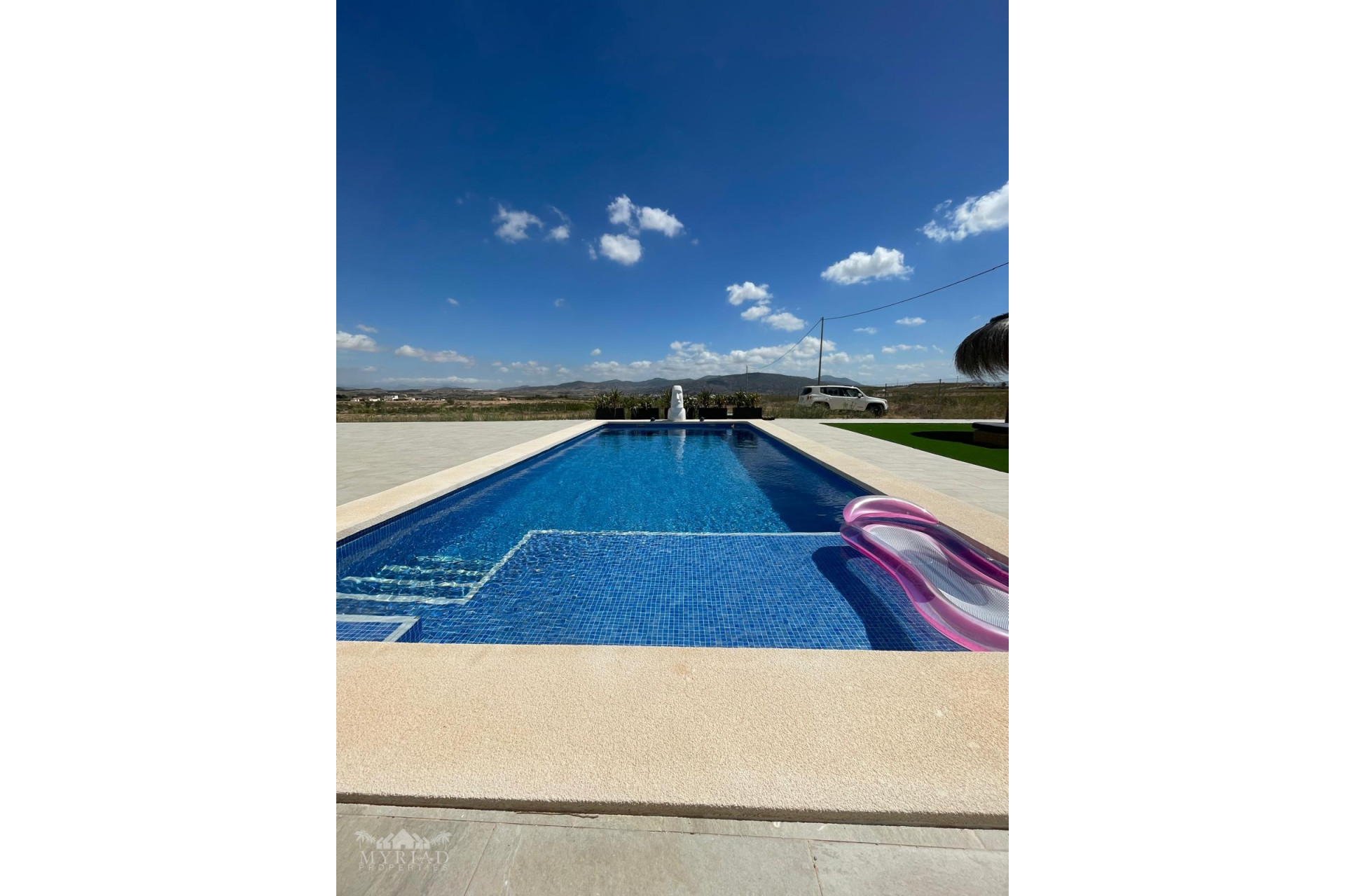 Resale - Townhouse -
Pinoso - Pinoso Alicante