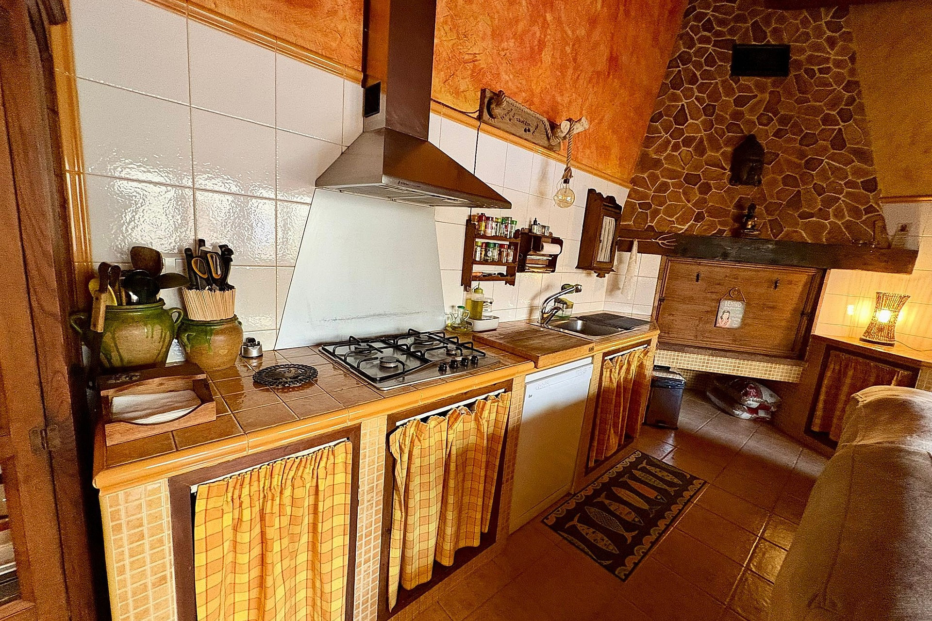 Resale - Townhouse -
Pinoso