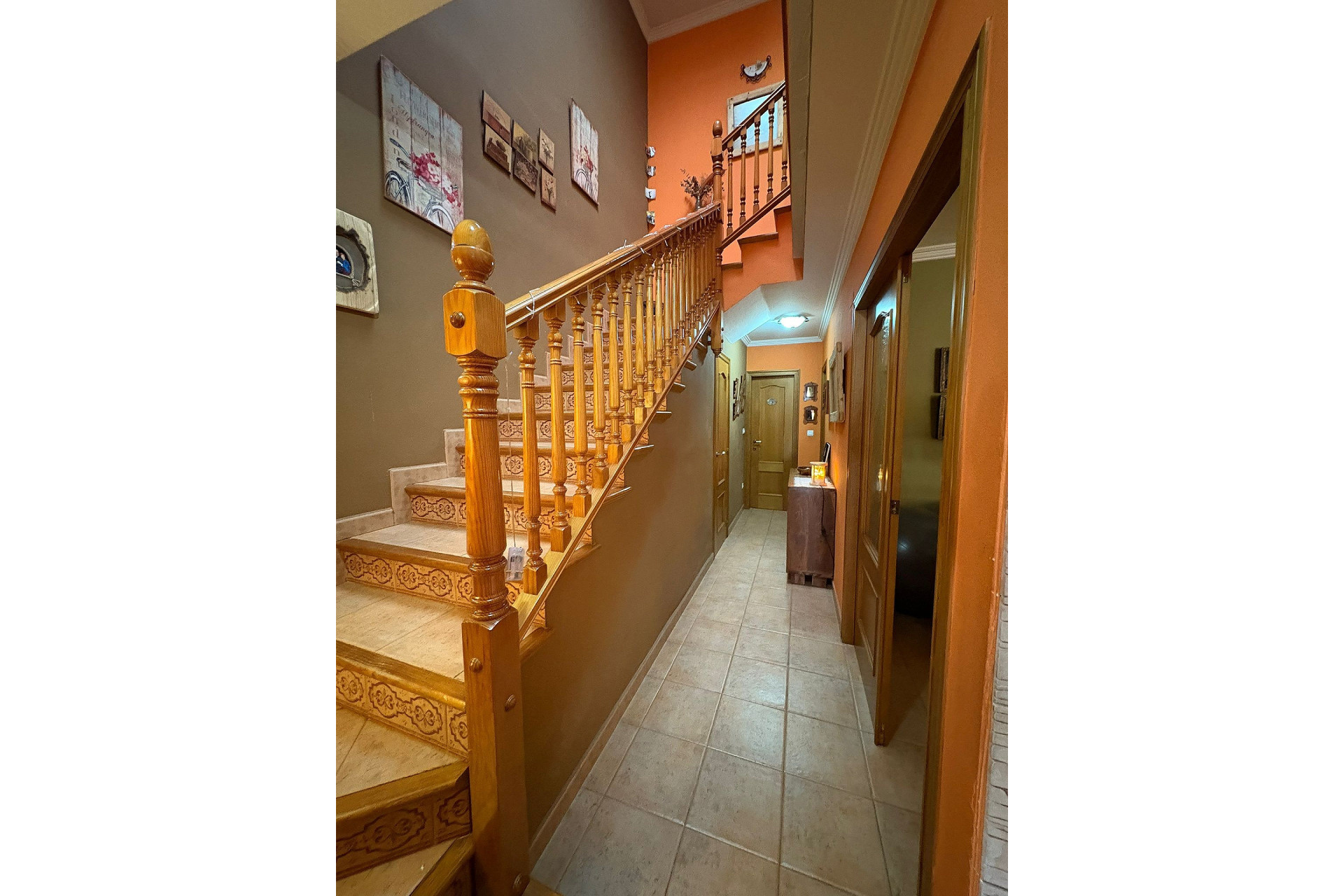 Resale - Townhouse -
Pinoso