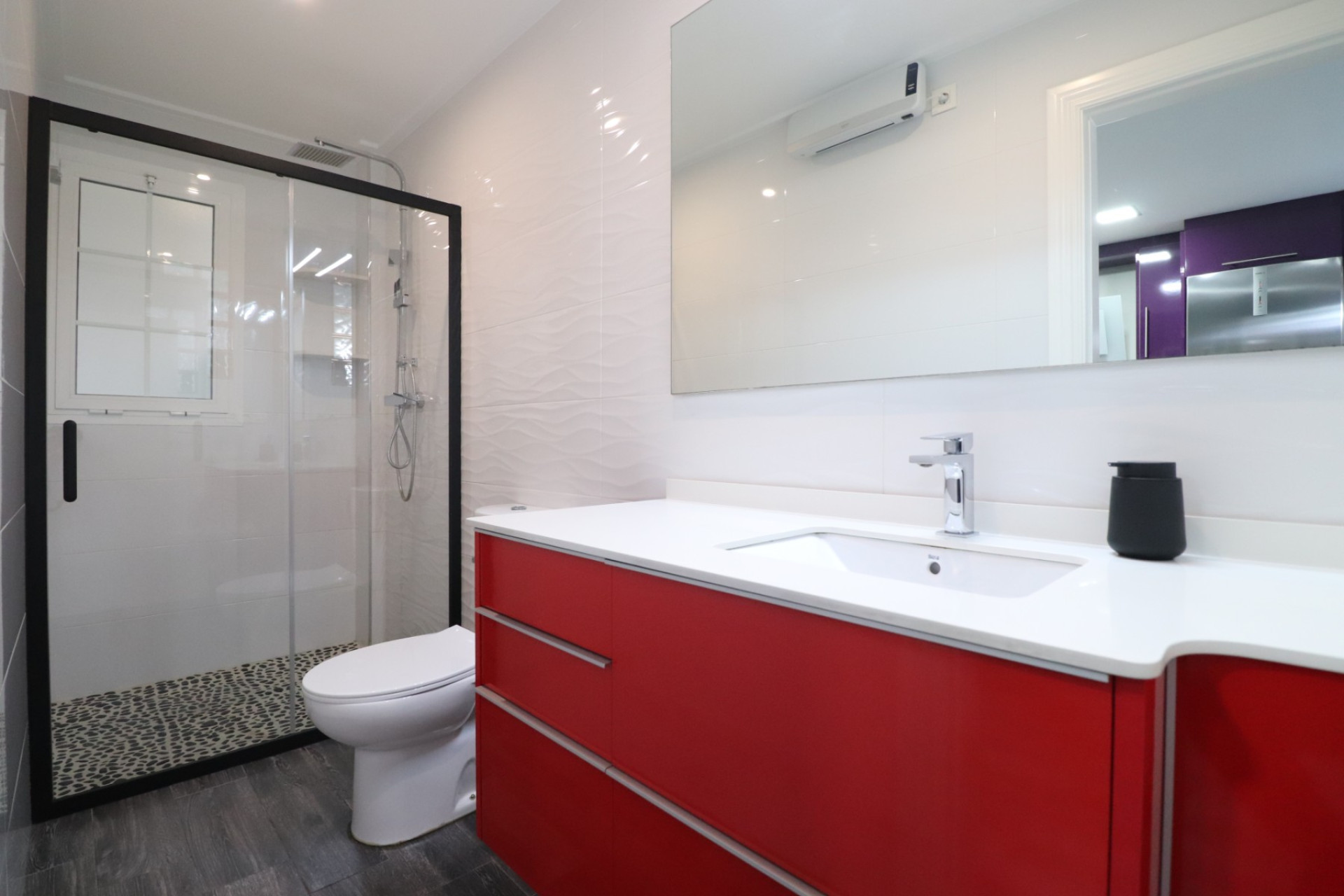 Resale - Townhouse -
Redovan - Redovan - Town