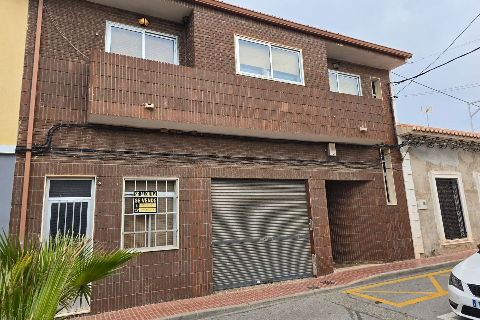 Resale - Townhouse -
Salinas