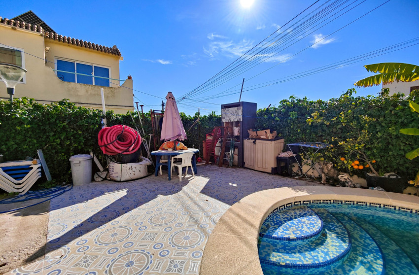 Resale - Townhouse -
San Miguel de Salinas