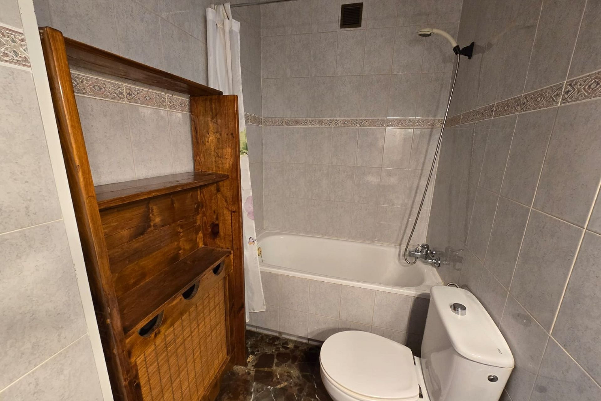 Resale - Townhouse -
Sax