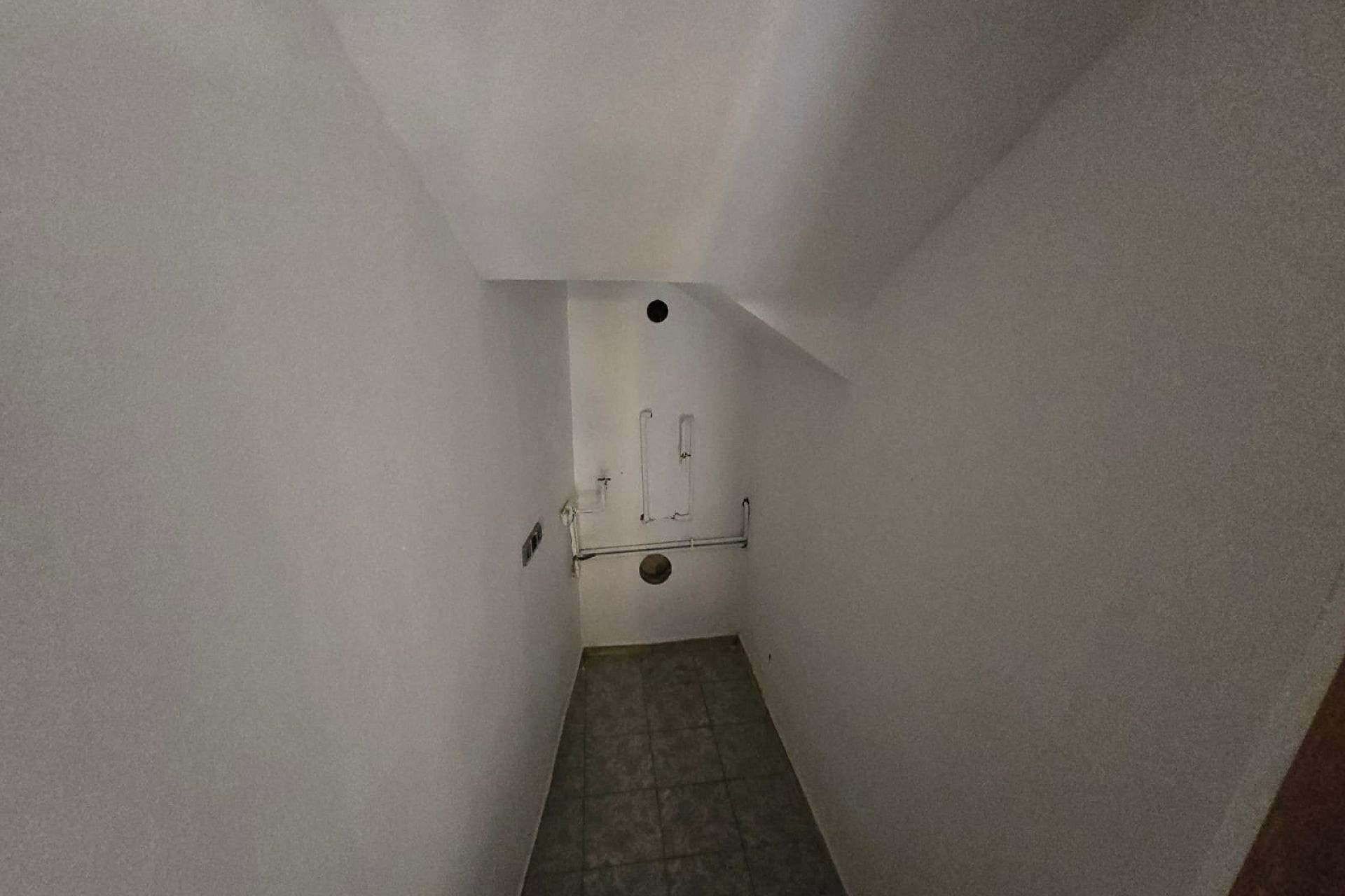 Resale - Townhouse -
Sax