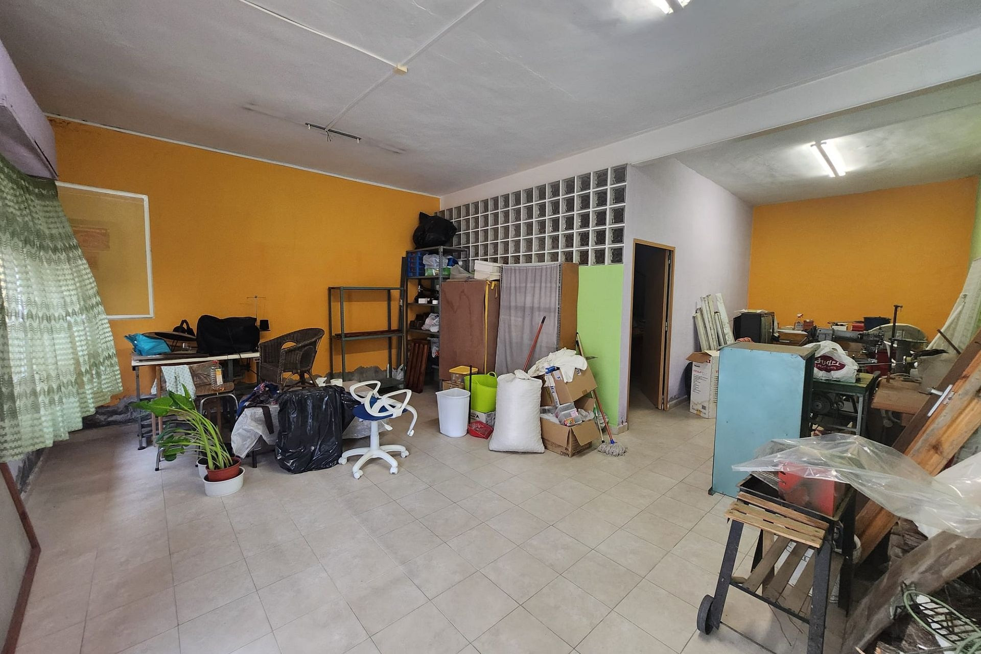 Resale - Townhouse -
Sax