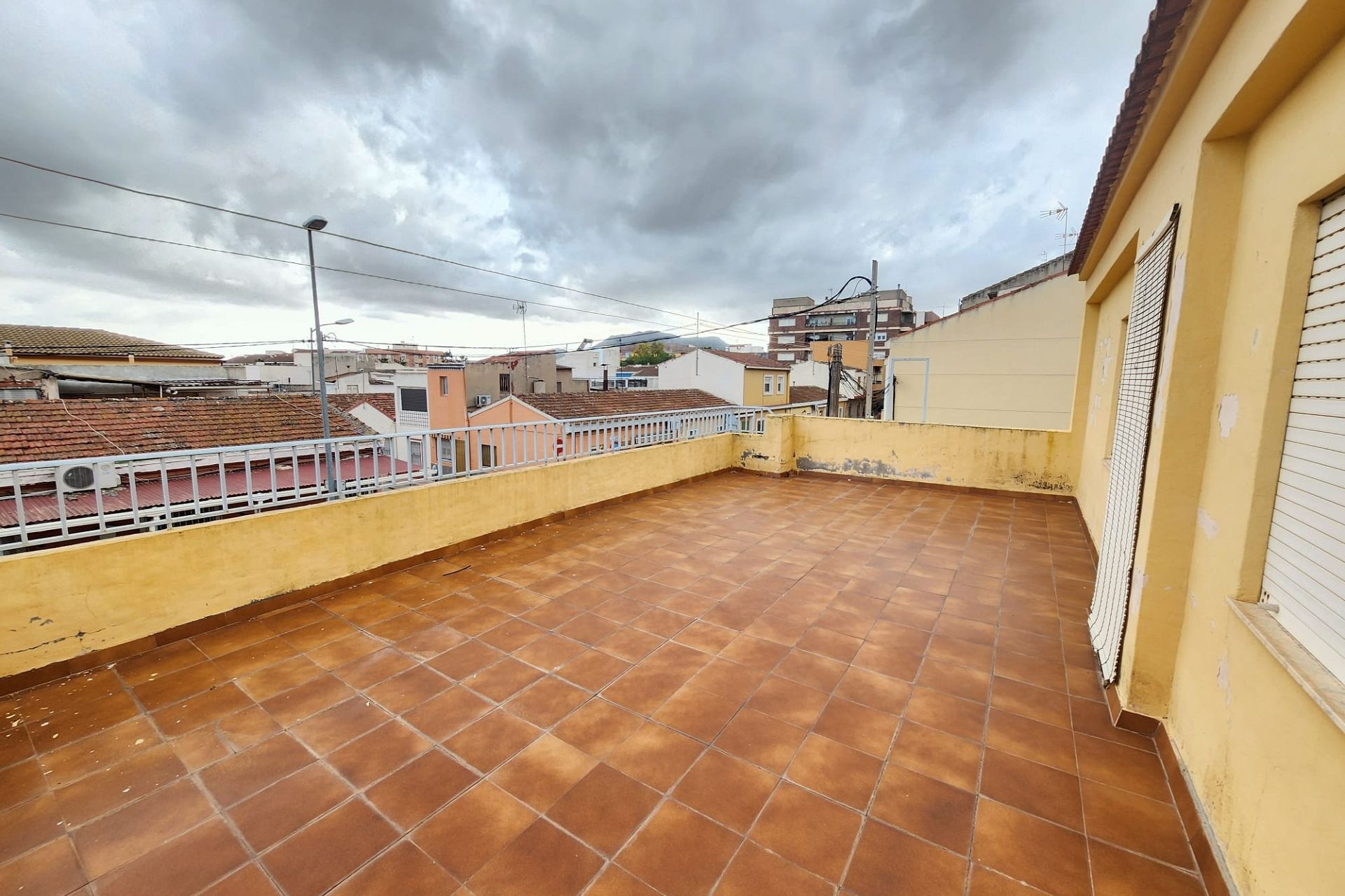 Resale - Townhouse -
Sax