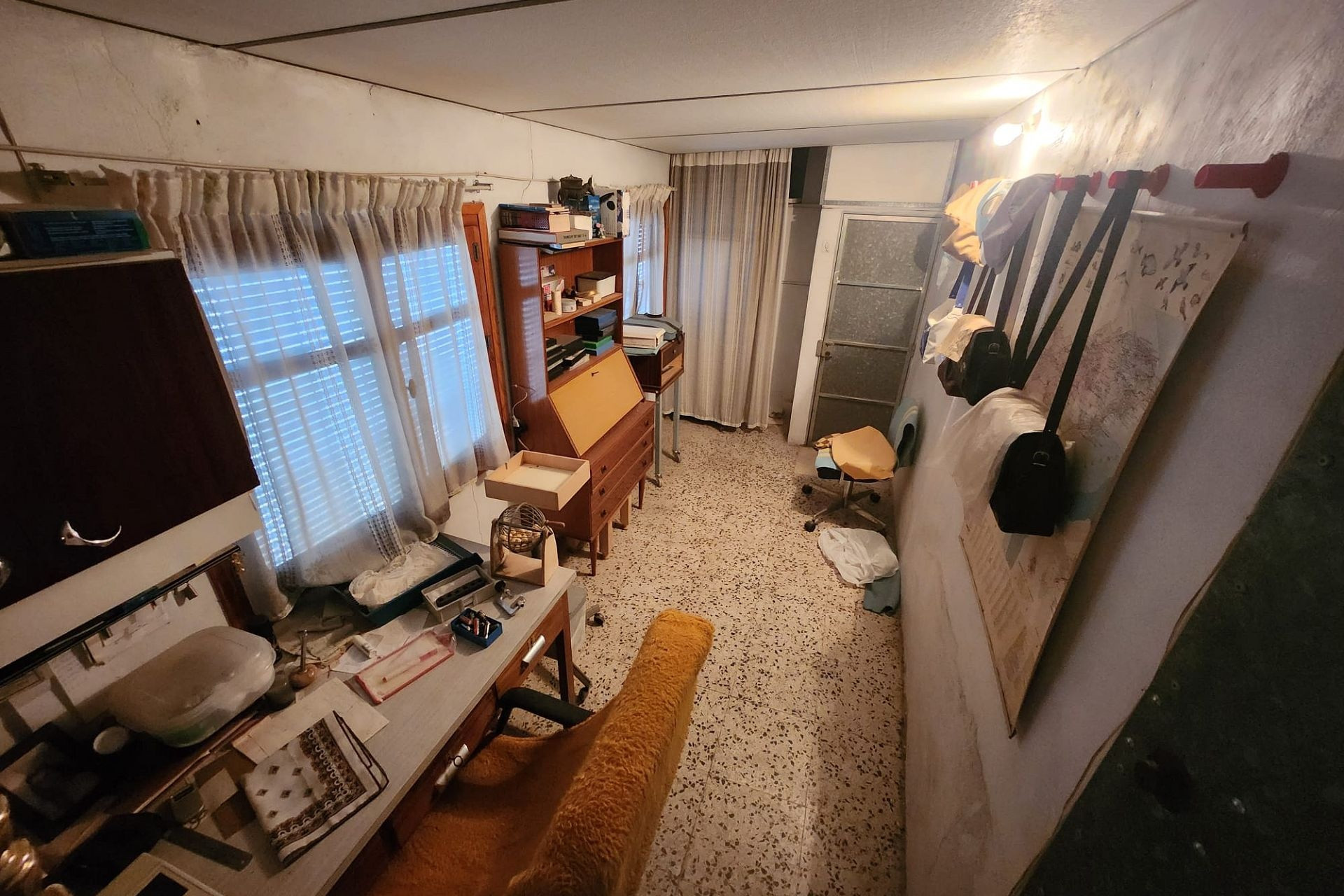 Resale - Townhouse -
Sax