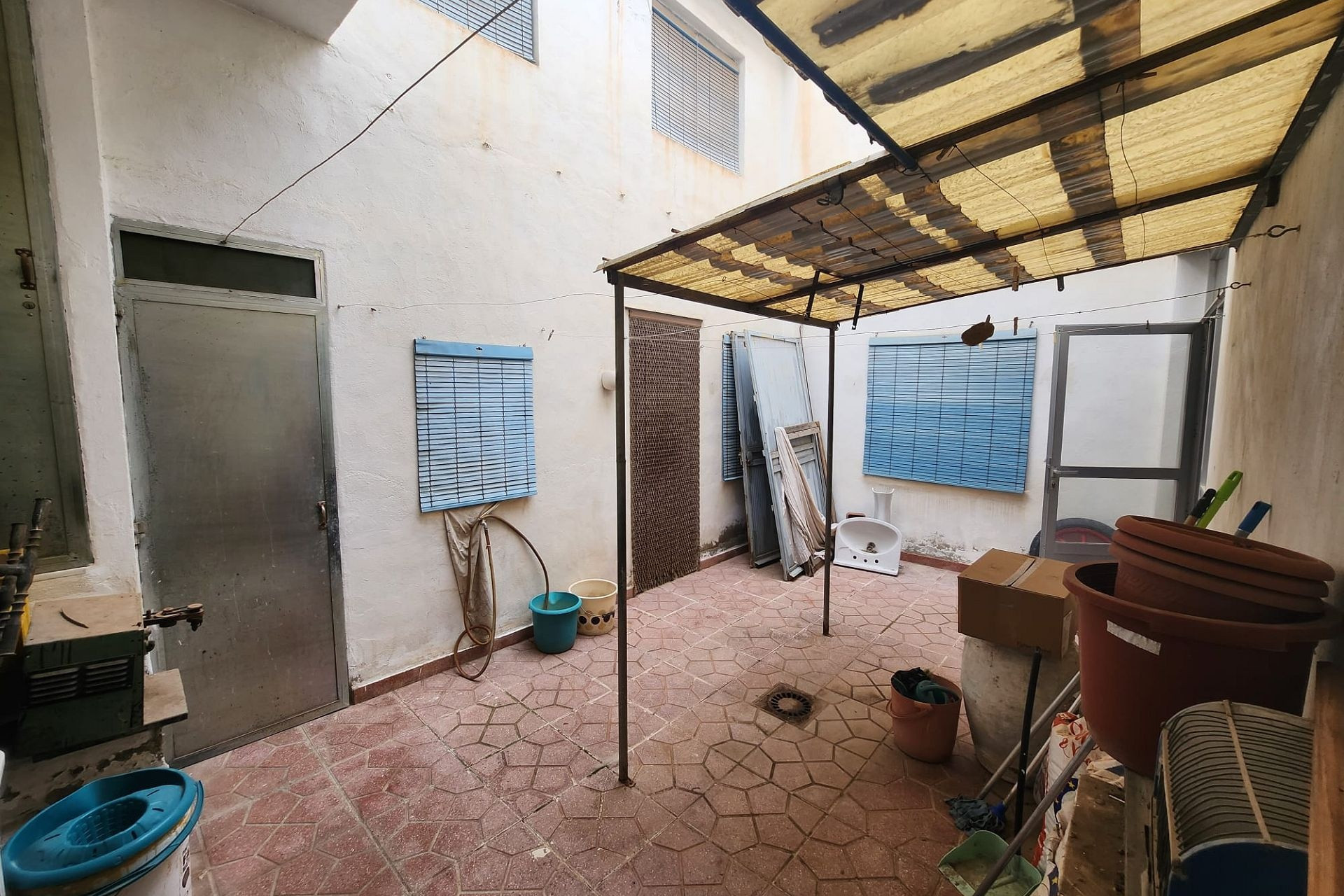 Resale - Townhouse -
Sax