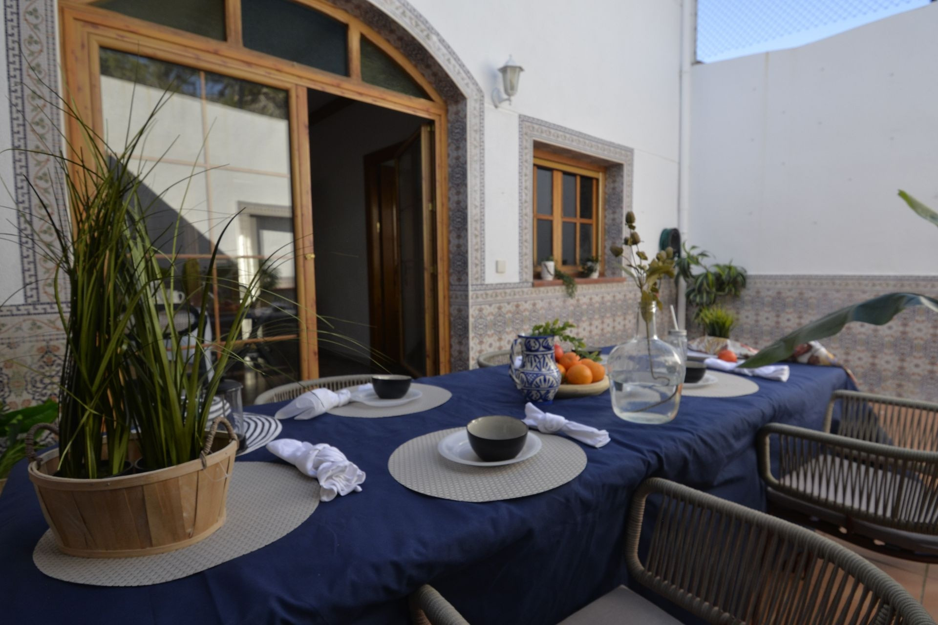 Resale - Townhouse -
Sax