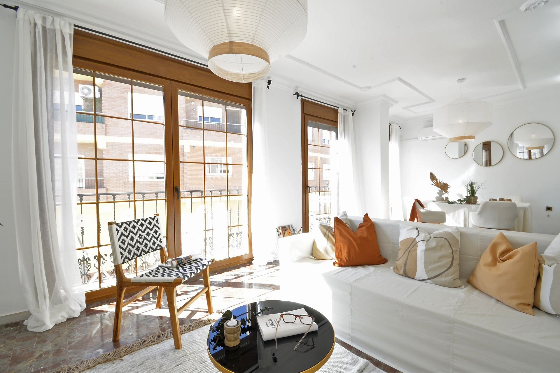 Resale - Townhouse -
Sax