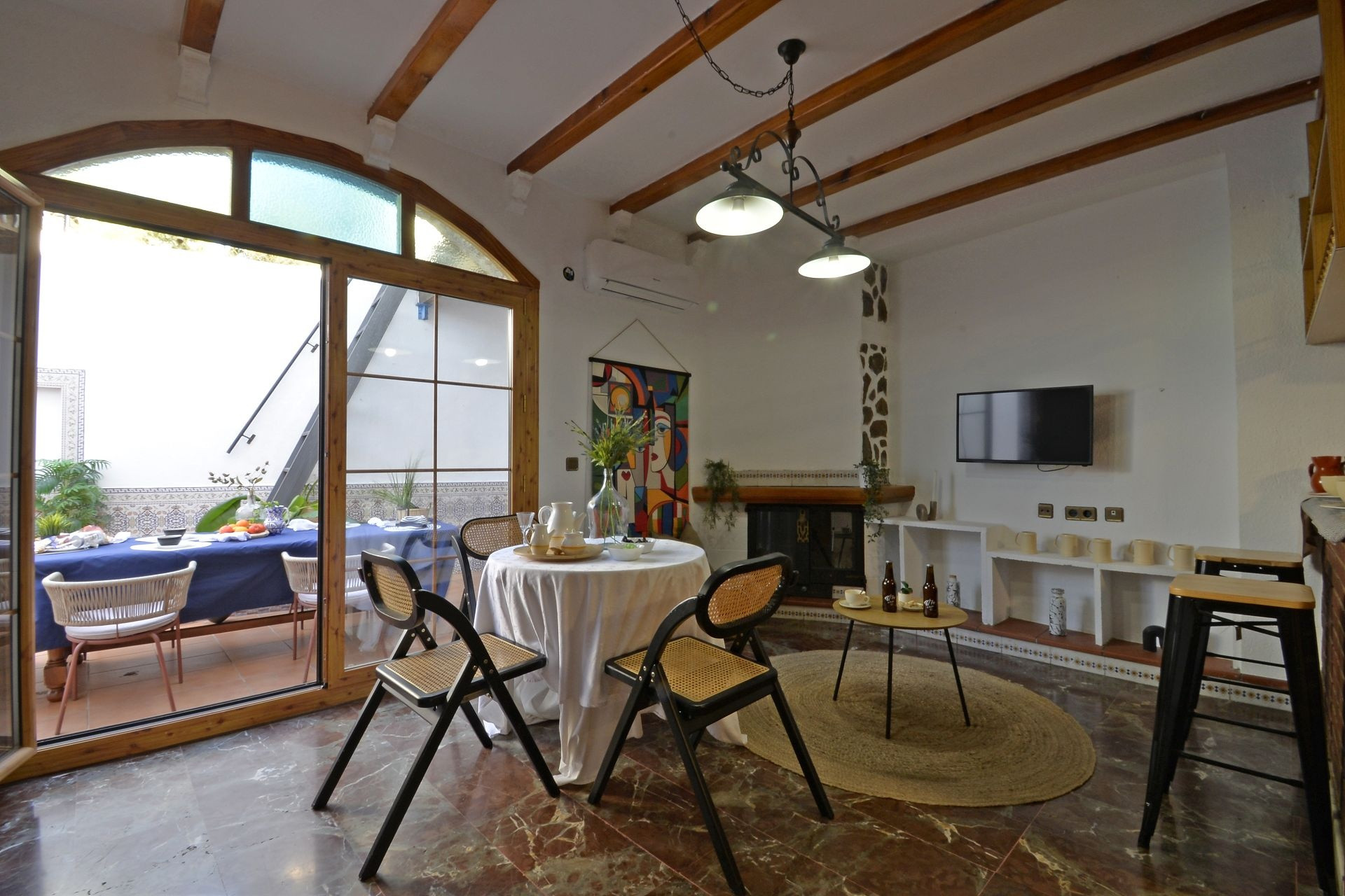 Resale - Townhouse -
Sax