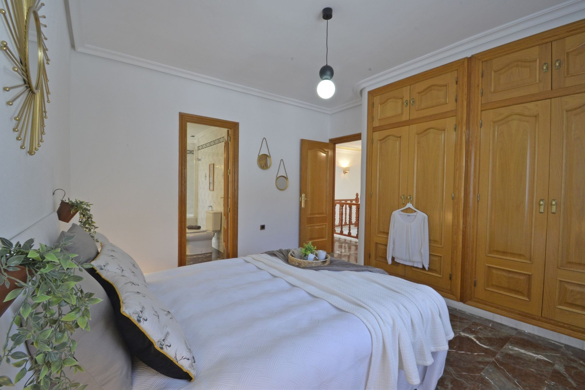 Resale - Townhouse -
Sax