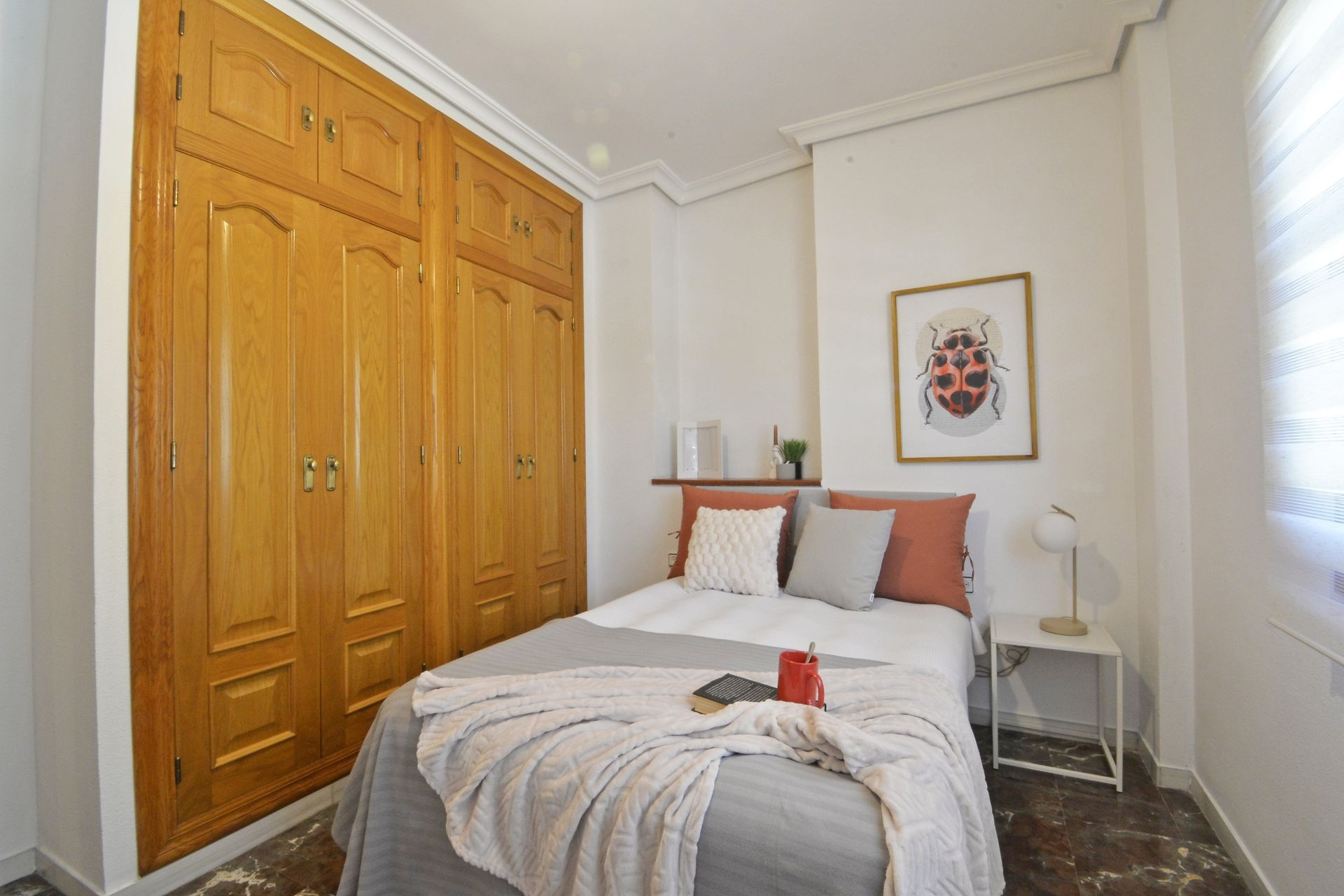 Resale - Townhouse -
Sax