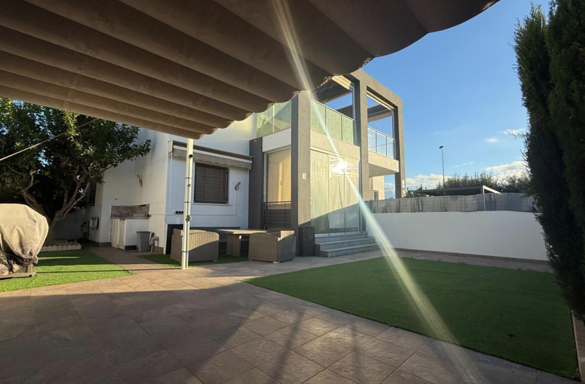 Resale - Townhouse -
Torrevieja - Aguas Nuevas