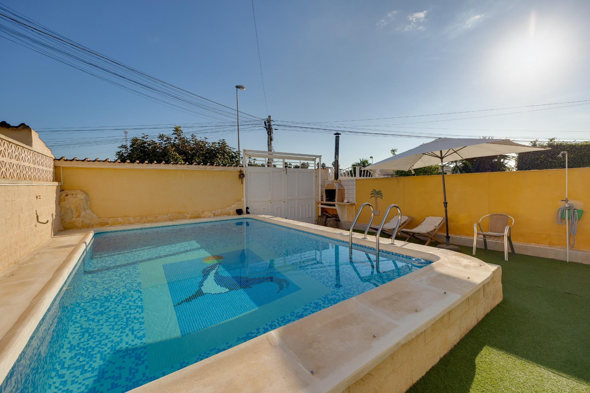 Resale - Townhouse -
Torrevieja - La Siesta - El Salado - Torreta