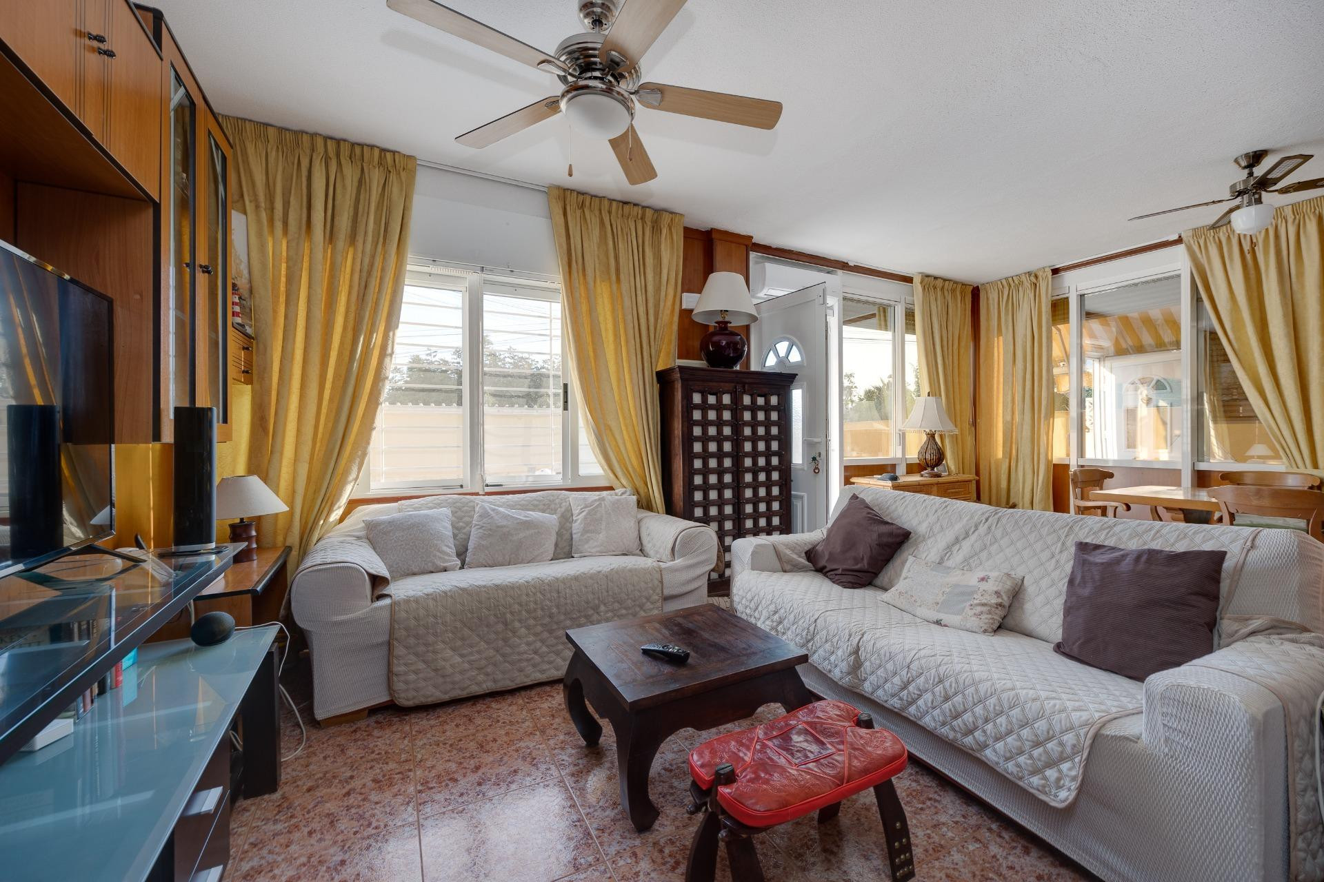 Resale - Townhouse -
Torrevieja - La Siesta - El Salado - Torreta