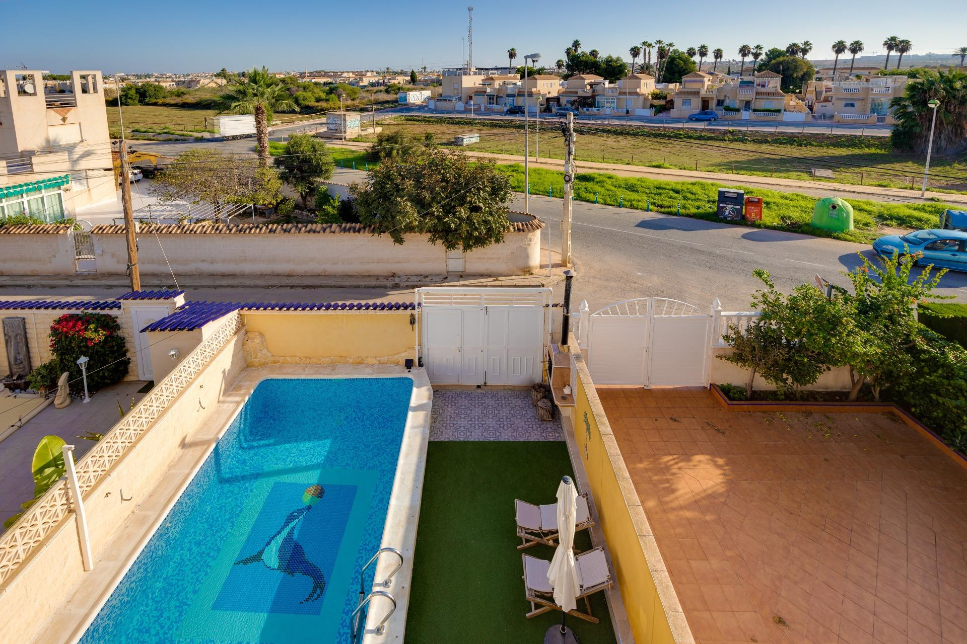 Resale - Townhouse -
Torrevieja - La Siesta - El Salado - Torreta