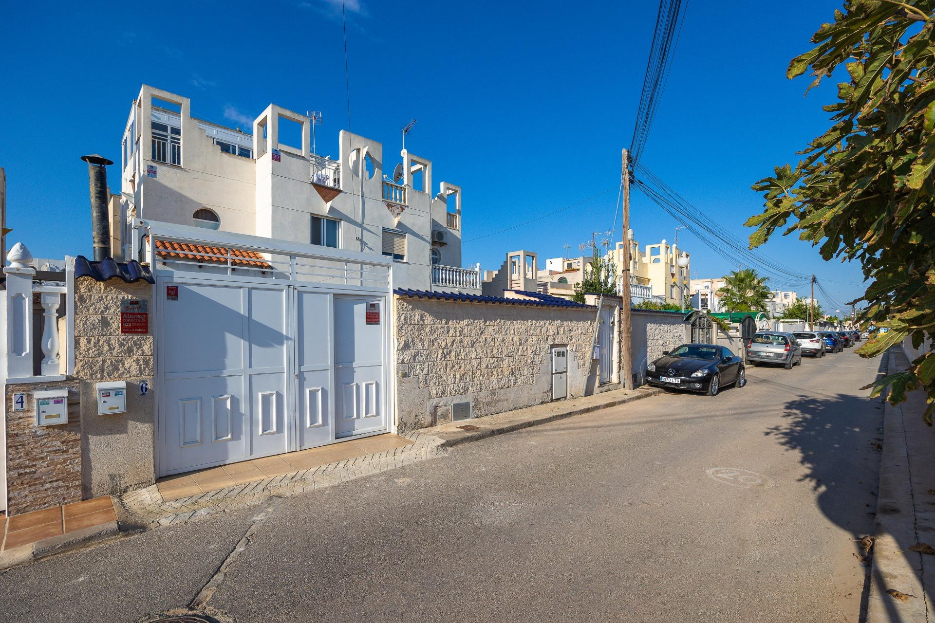 Resale - Townhouse -
Torrevieja - La Siesta - El Salado - Torreta