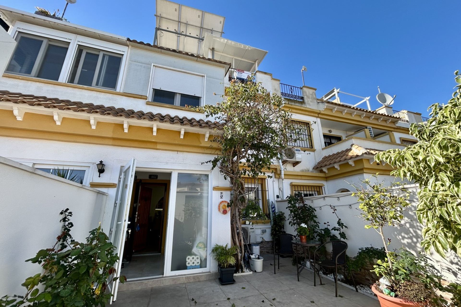 Resale - Townhouse -
Torrevieja