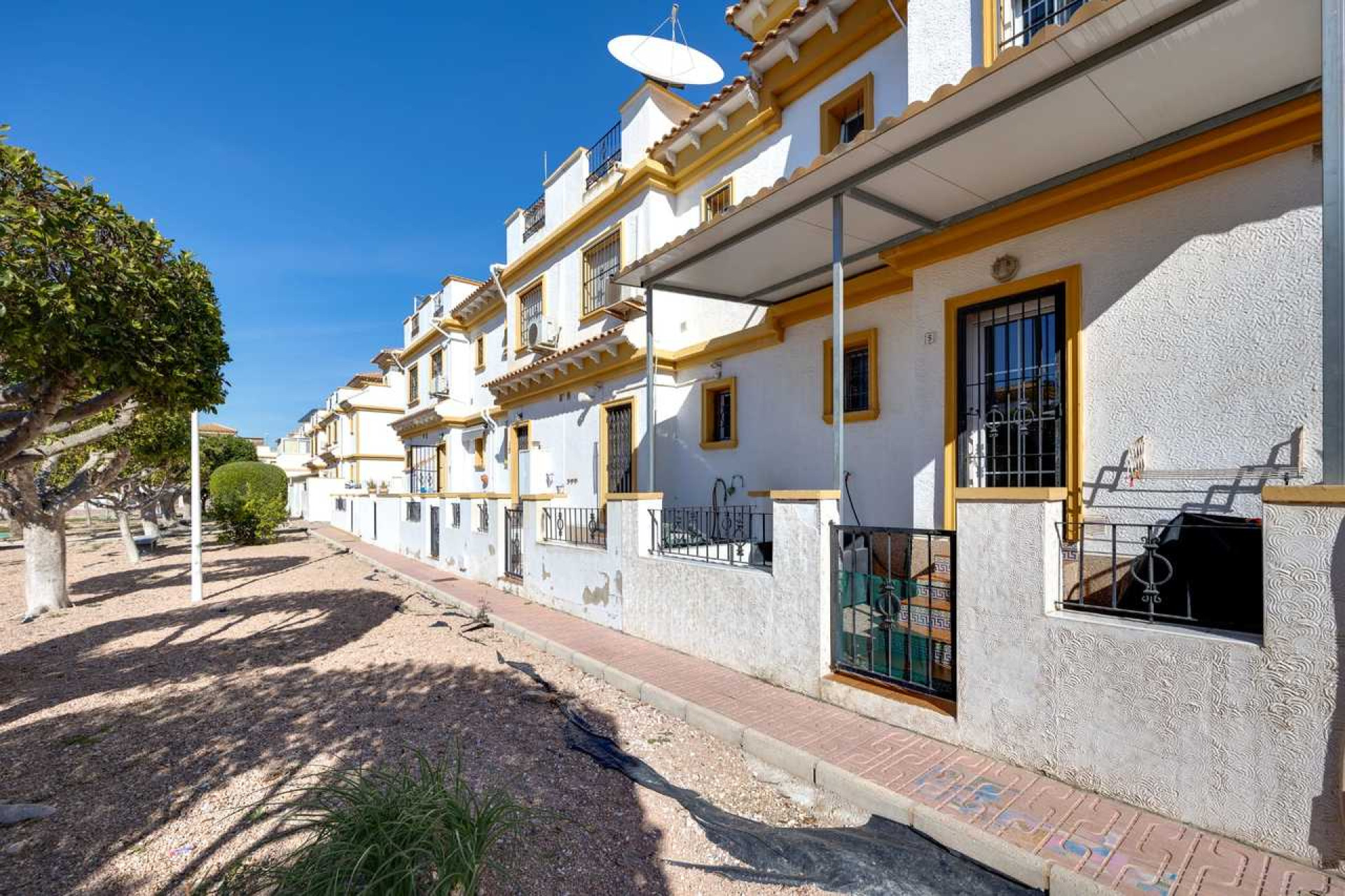 Resale - Townhouse -
Torrevieja