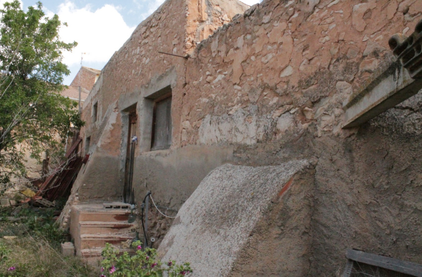 Resale - Townhouse -
Úbeda - Úbeda Alicante