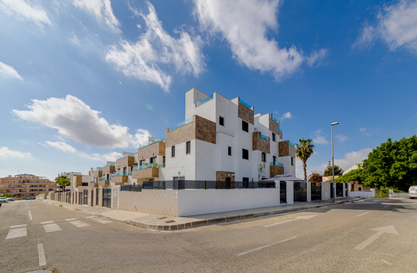 Resale - Townhouse -
Villamartín - Costa Blanca