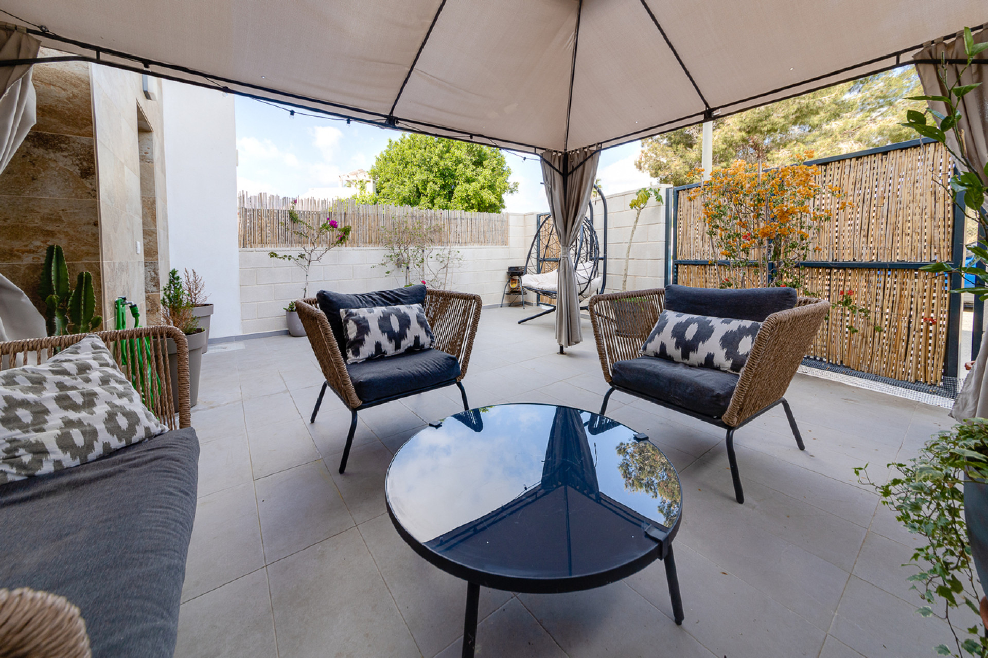 Resale - Townhouse -
Villamartín - Costa Blanca
