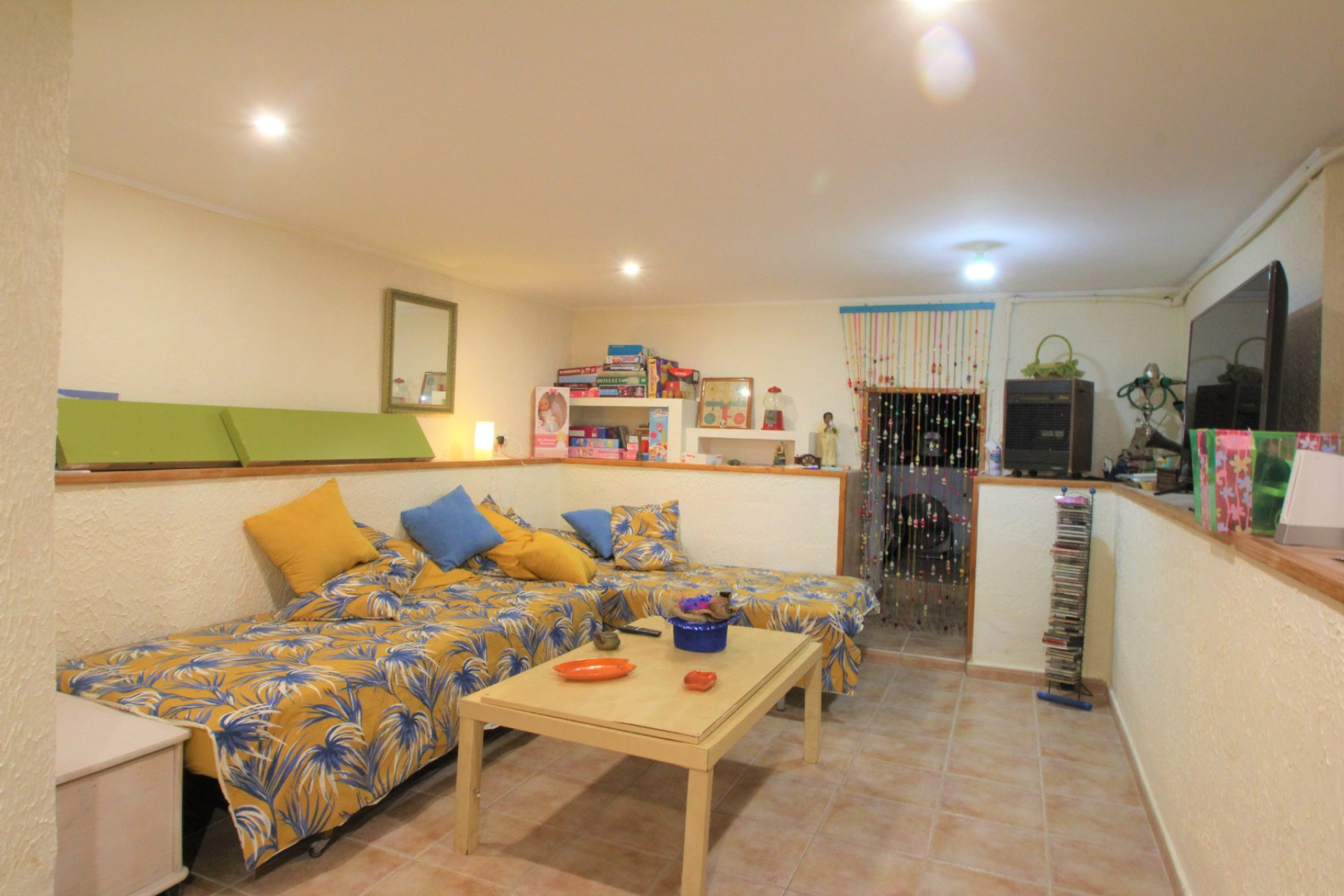 Resale - Townhouse -
Villamartín