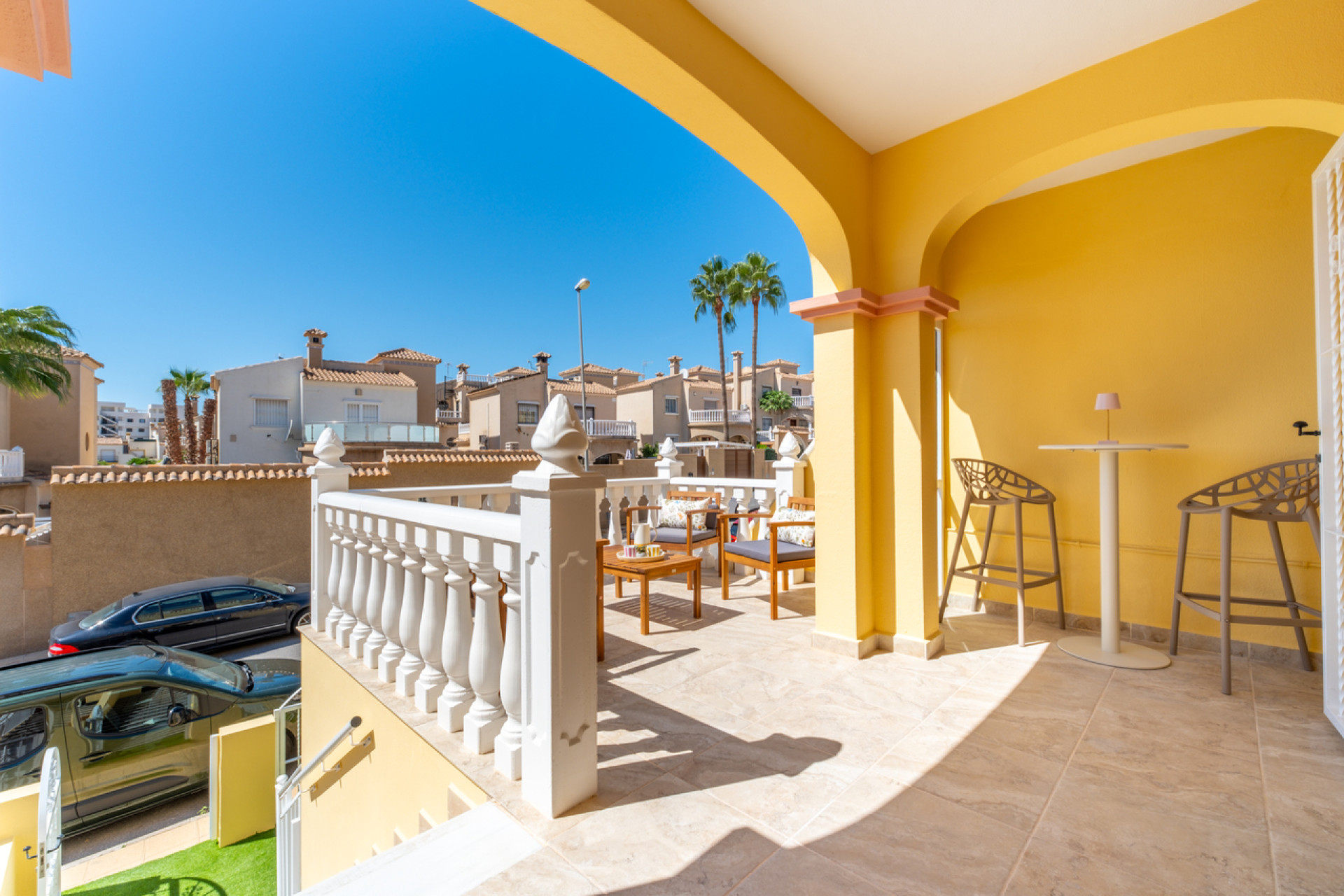 Resale - Townhouse -
Villamartín