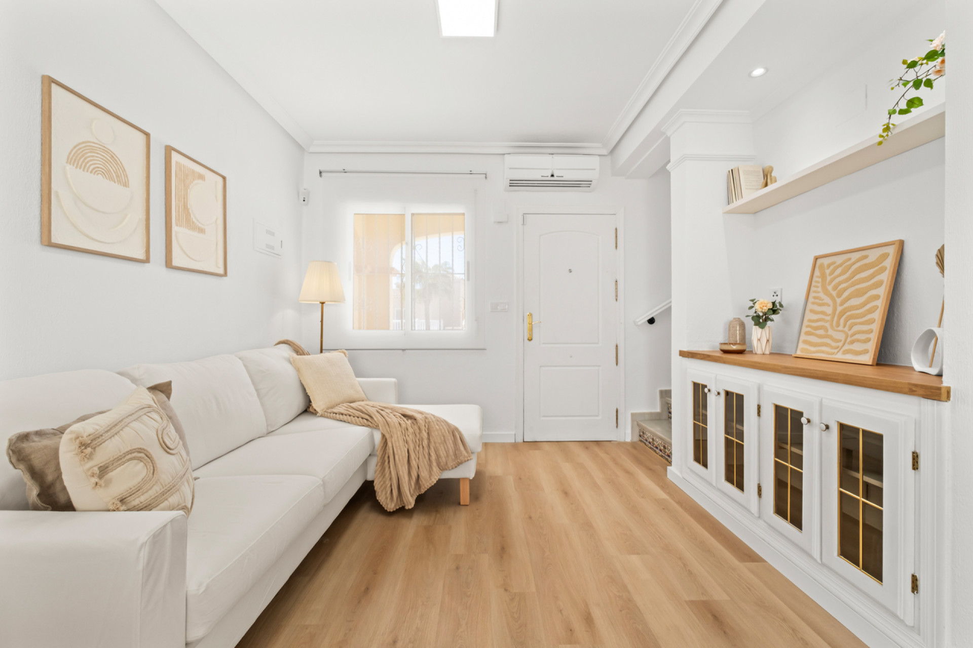 Resale - Townhouse -
Villamartín