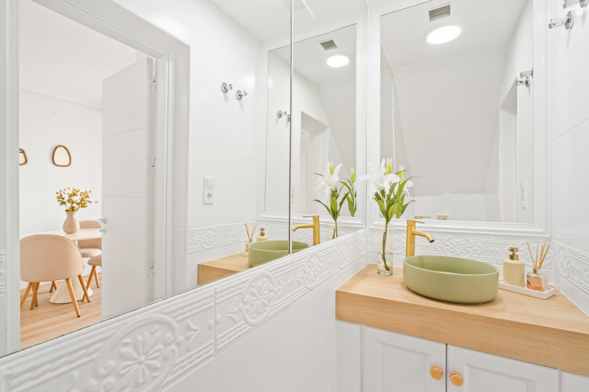 Resale - Townhouse -
Villamartín