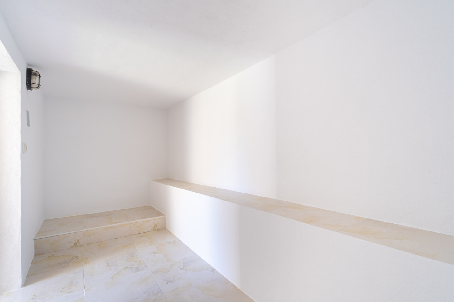 Resale - Townhouse -
Villamartín