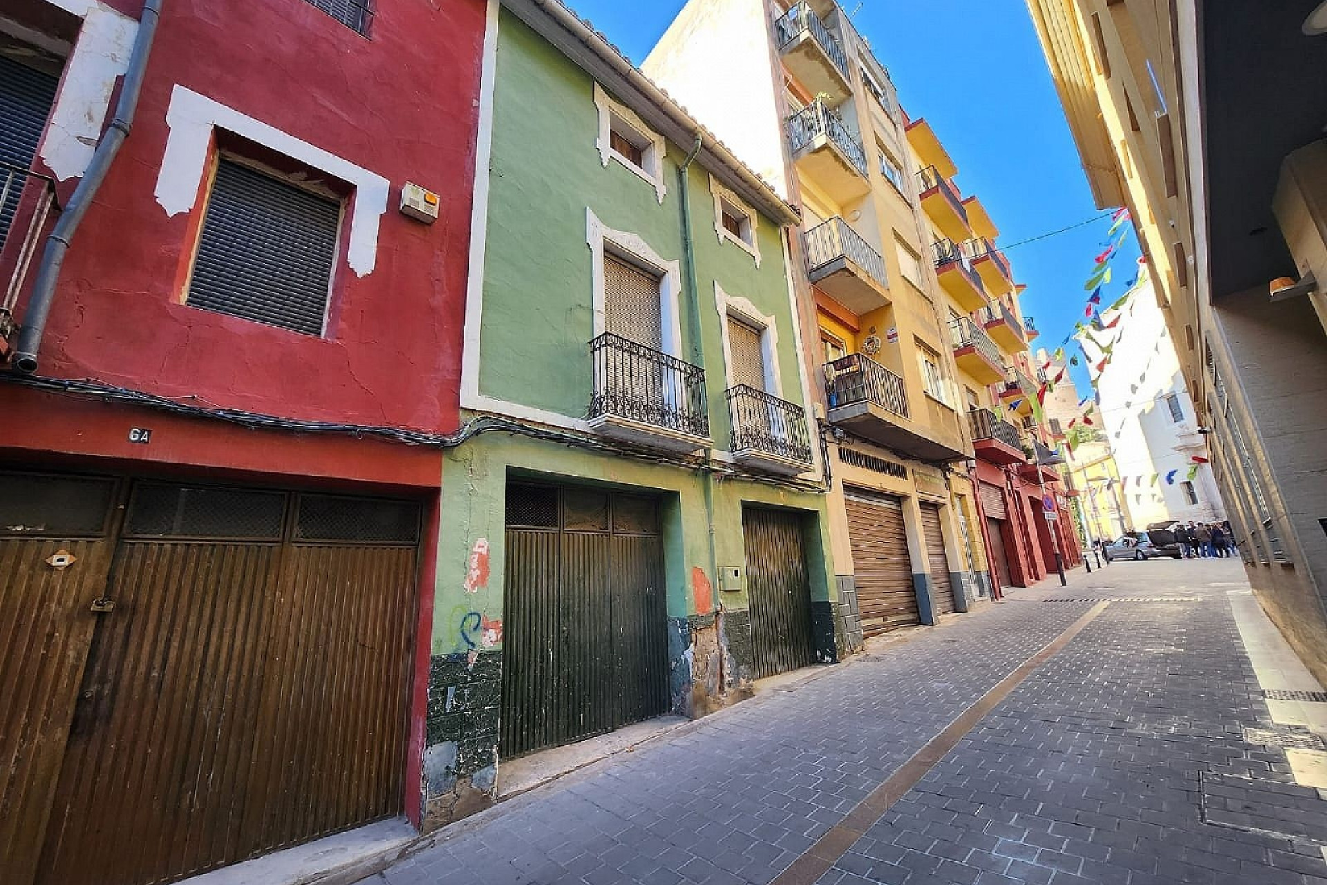 Resale - Townhouse -
Villena