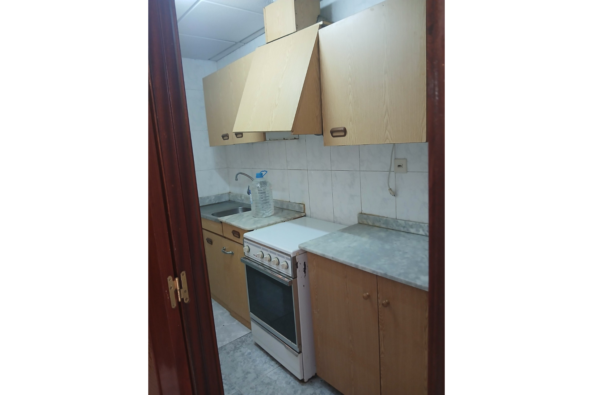 Resale - Townhouse -
Yecla