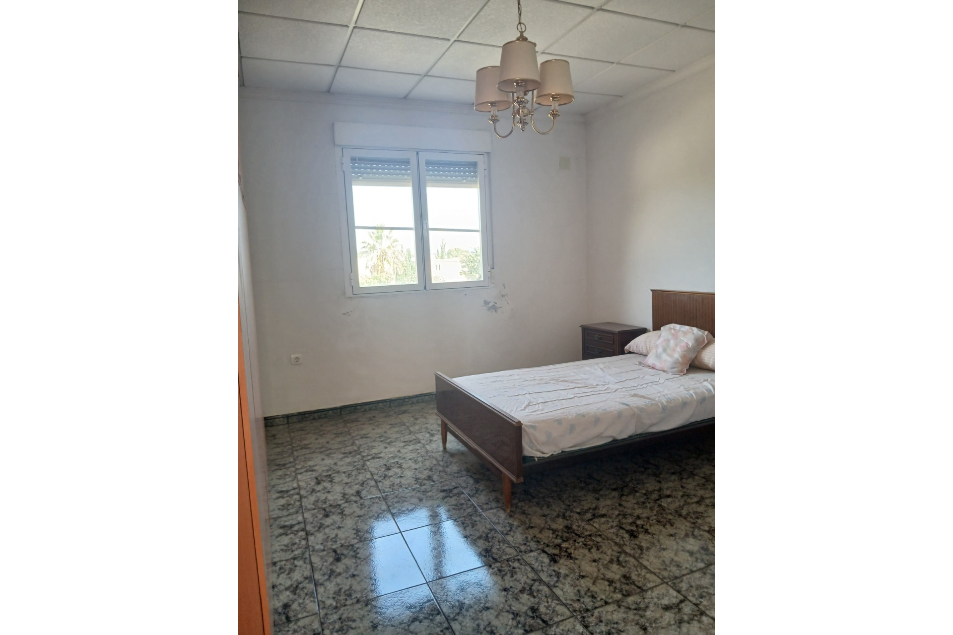 Resale - Townhouse -
Yecla