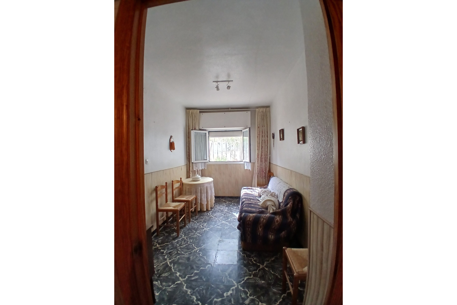 Resale - Townhouse -
Yecla