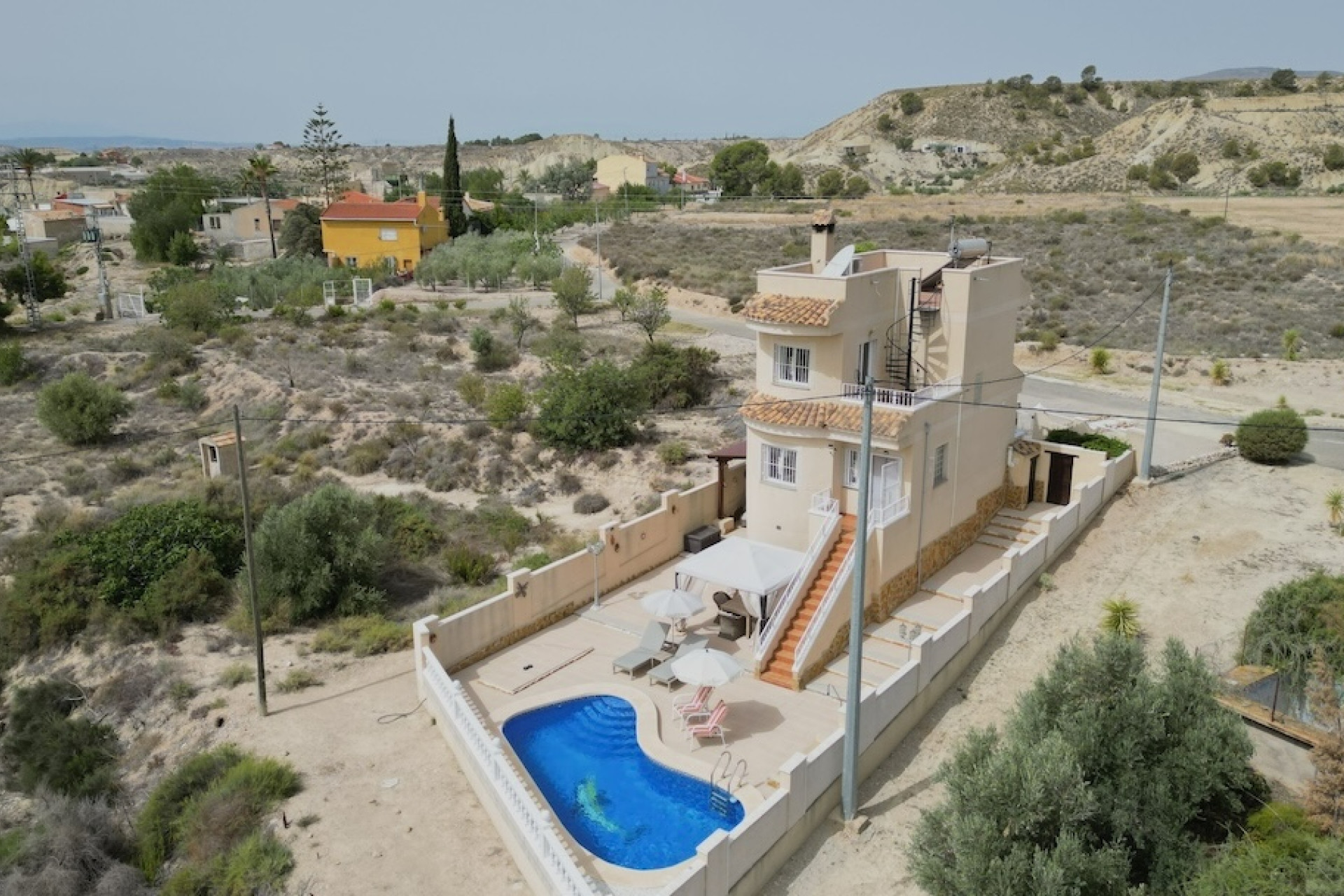 Resale - Villa -
Abanilla - ABANILLA