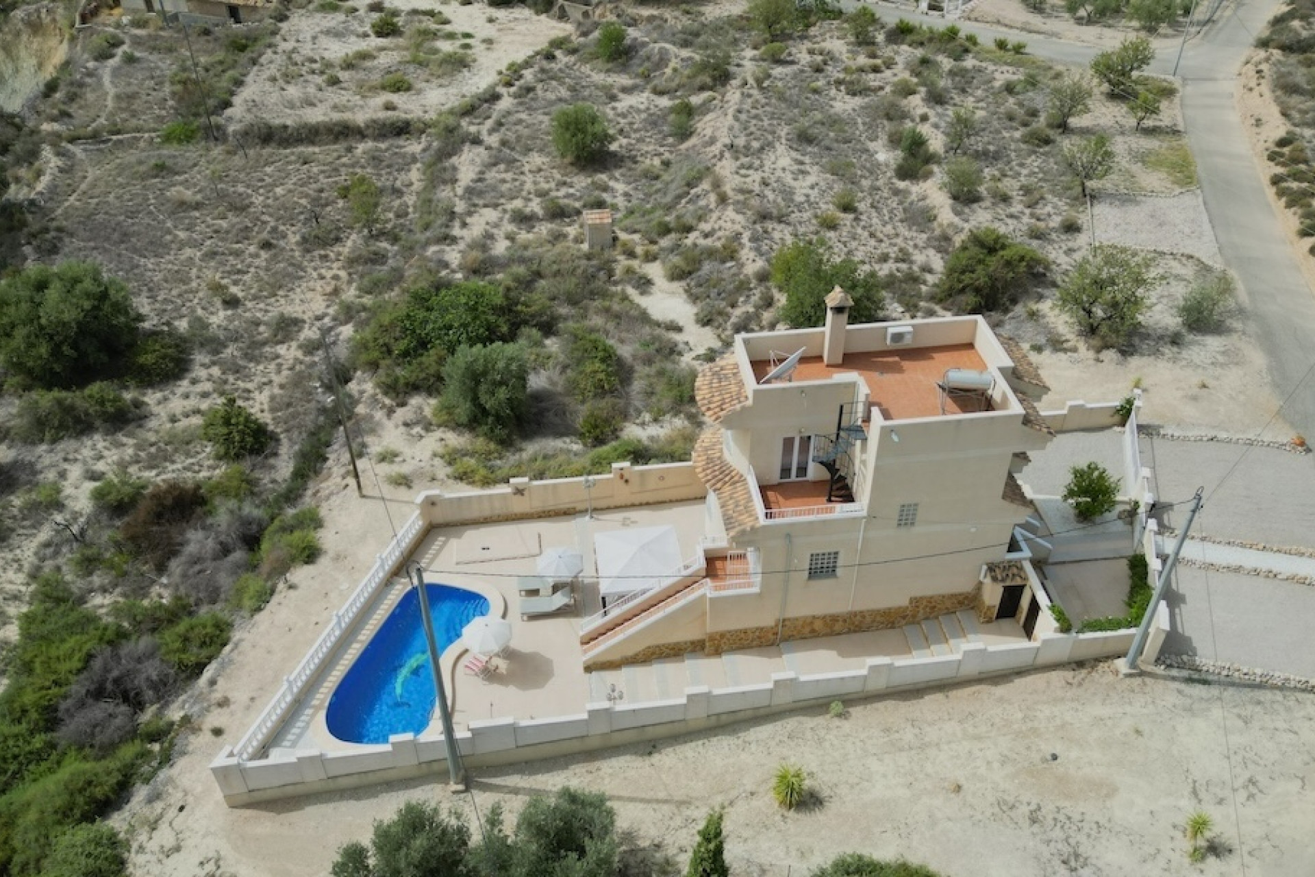 Resale - Villa -
Abanilla - ABANILLA