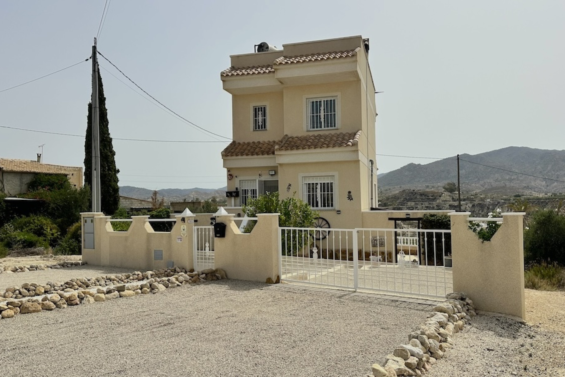 Resale - Villa -
Abanilla - ABANILLA