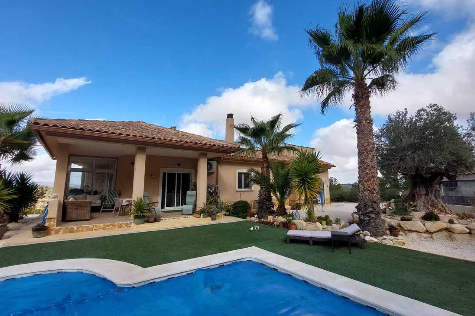 Resale - Villa -
Abanilla - La Zarza