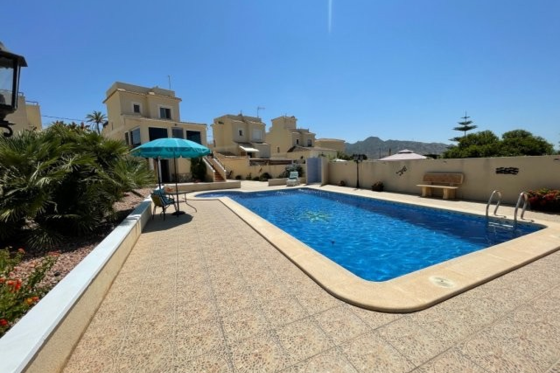 Resale - Villa -
Abanilla