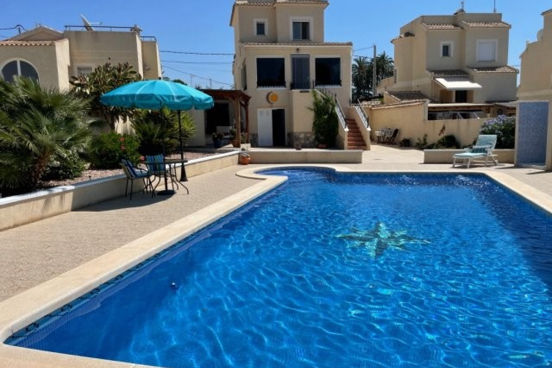 Resale - Villa -
Abanilla