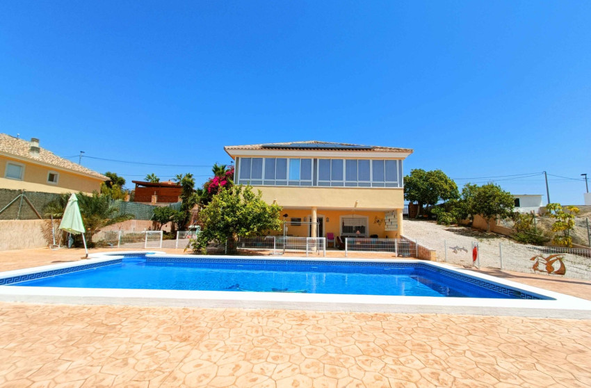Resale - Villa -
Abanilla