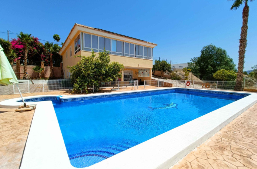 Resale - Villa -
Abanilla