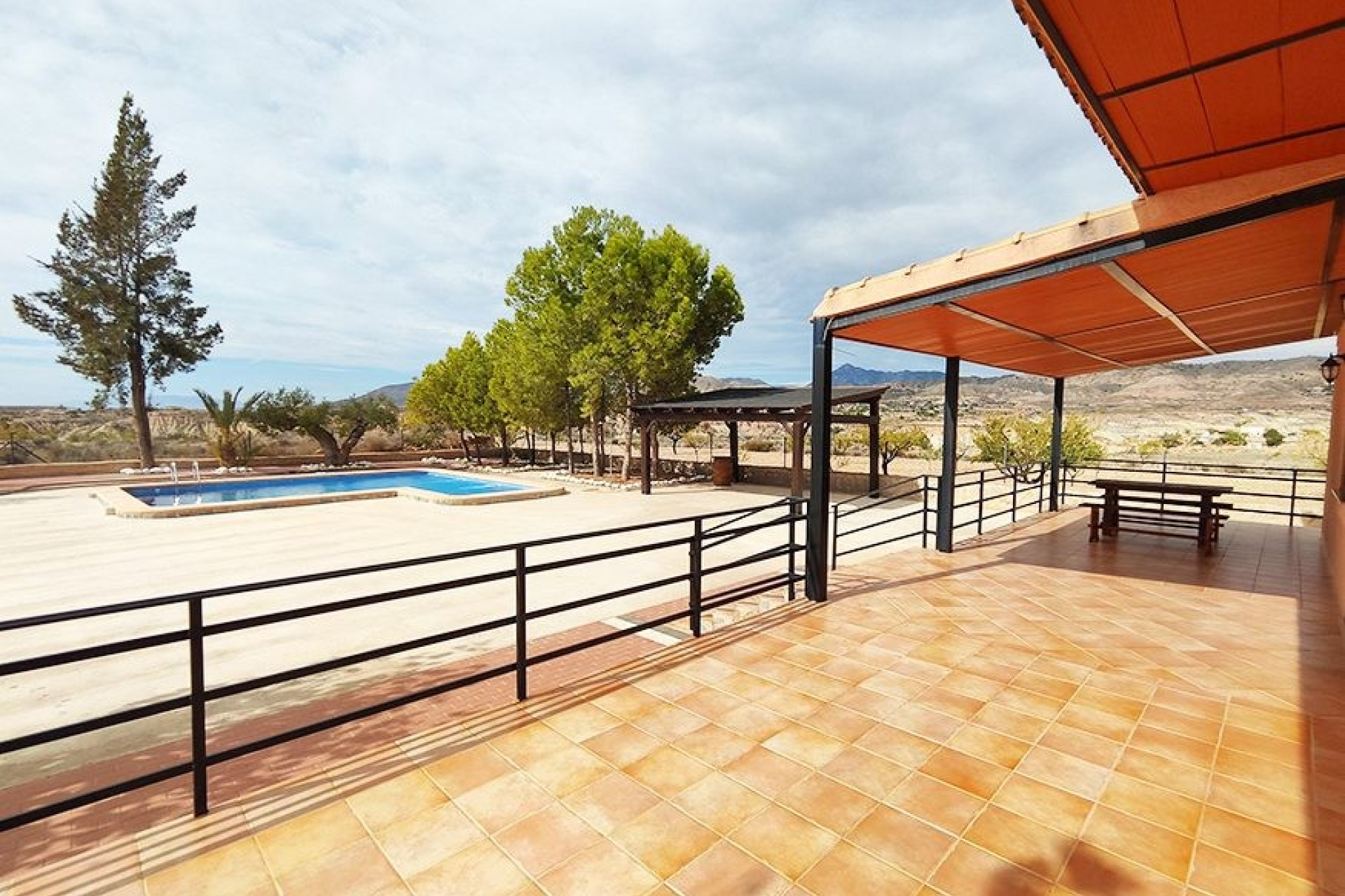 Resale - Villa -
Abanilla