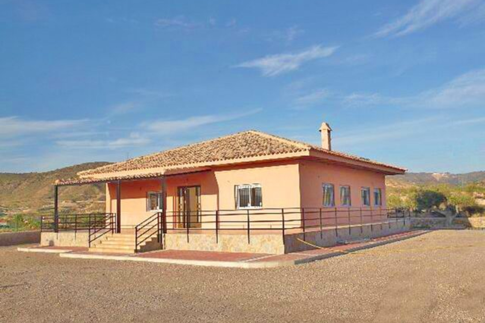 Resale - Villa -
Abanilla