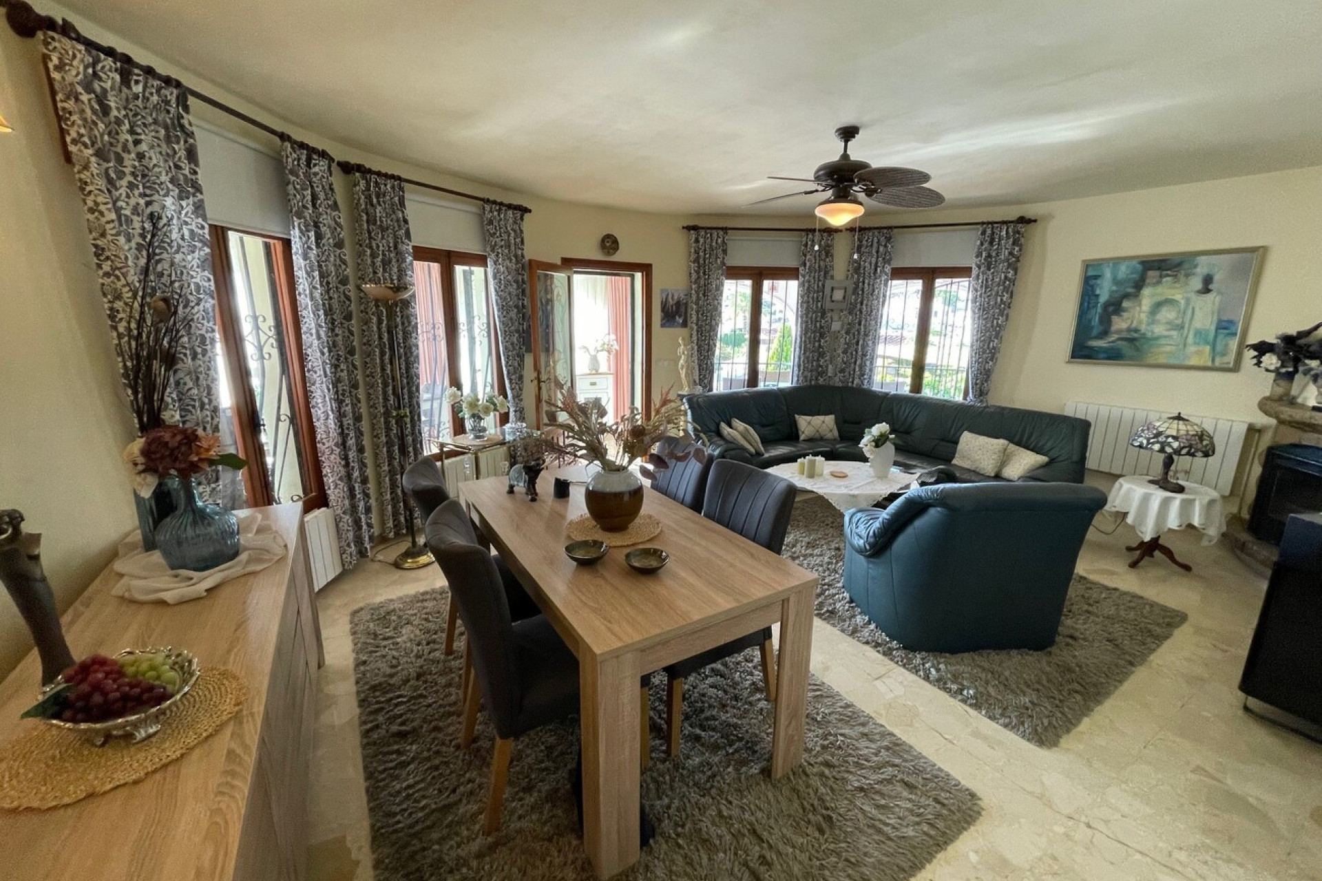 Resale - Villa -
Alfas del Pí - Costa Blanca