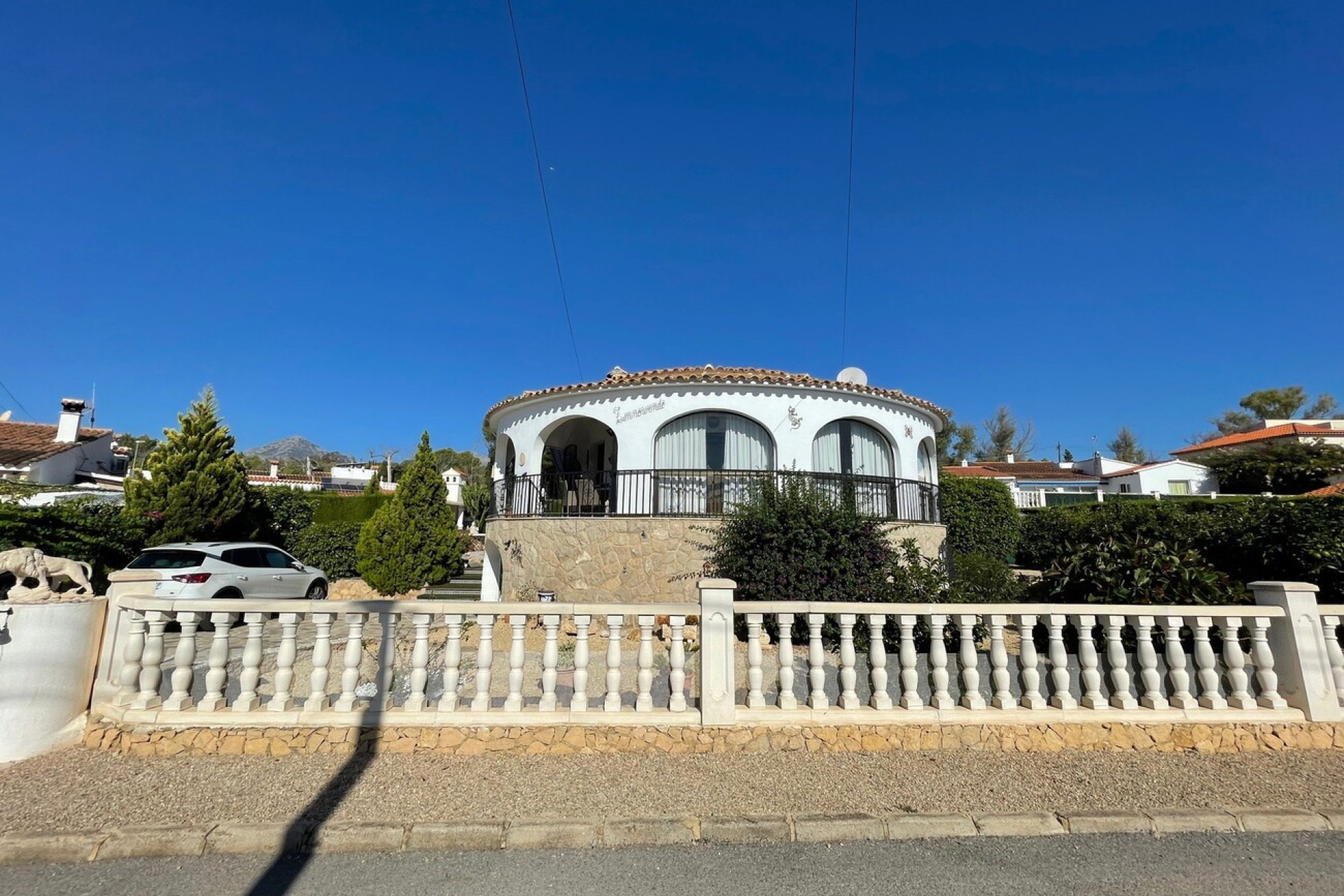 Resale - Villa -
Alfas del Pí - Costa Blanca