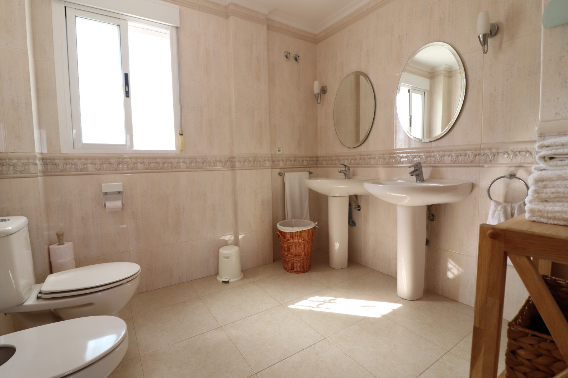 Resale - Villa -
Algorfa