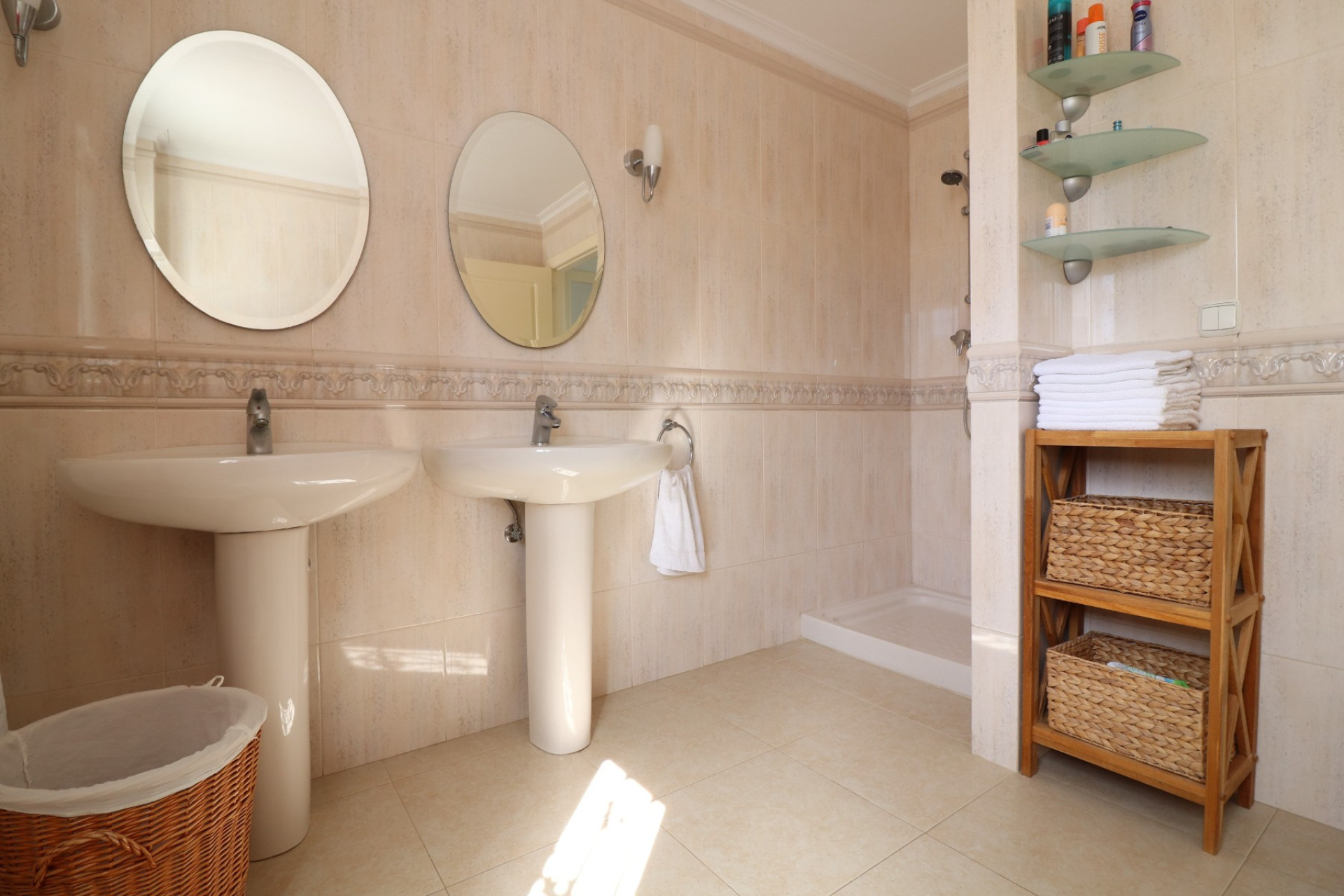 Resale - Villa -
Algorfa